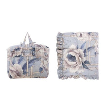 Carica l&#39;immagine nel visualizzatore di Gallery, Trapunta &quot;Peonies Collection&quot;
