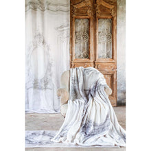 Carica l'immagine nel visualizzatore di Gallery, Plaid "Baroque Collection"
